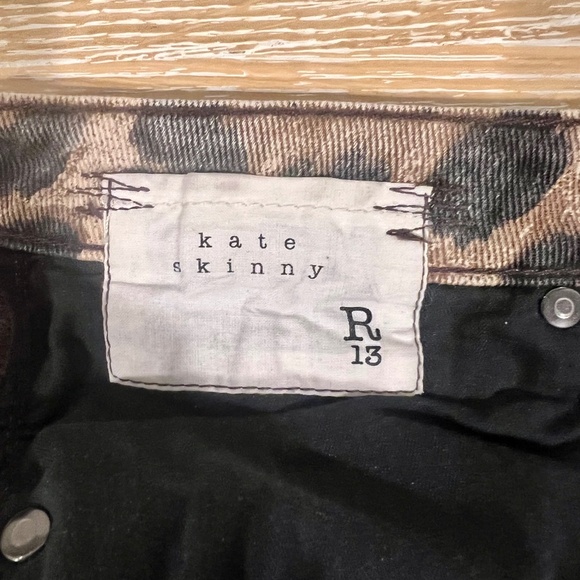 R13 Kate Skinny Leopard Jeans Size 26 - Picture 10 of 10